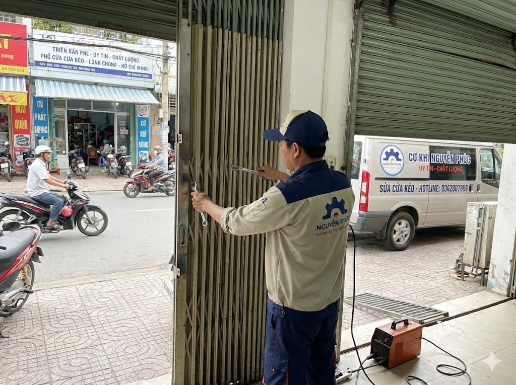 sửa cửa kéo gò vấp