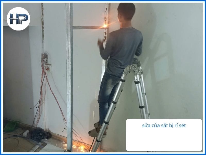 Hàn Sắt Tại Nhà TPHCM – Thợ Giỏi, Giá Rẻ, Có Mặt Sau 20 Phút