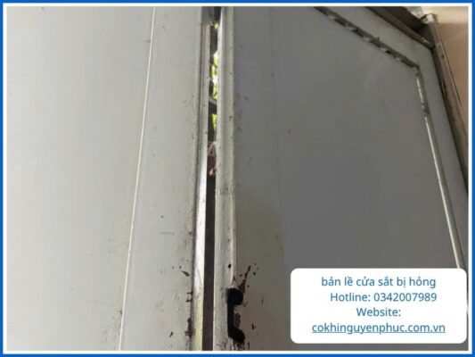 Sửa Bản Lề Cửa Sắt Ở TPHCM Uy Tín Tại Nhà 24/7 – Xử Lý Nhanh Từ 150k