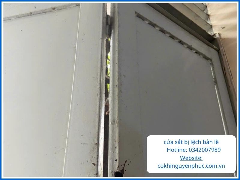 Các Sự Cố Cửa Sắt Nghiêm Trọng Cần Khắc Phục Gấp Tại Củ Chi