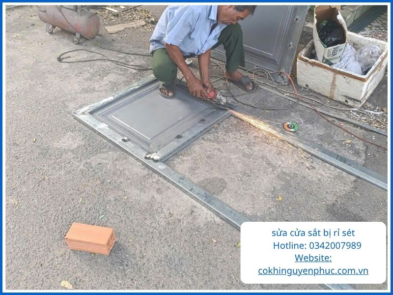 Quy trình đặt lịch sửa cửa sắt Cần Giờ chuyên nghiệp