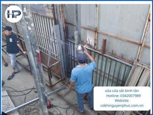 Dịch Vụ Sửa Cửa Sắt Bình Tân Uy Tín, Chuyên Nghiệp – Thợ Đến Ngay 30 Phút