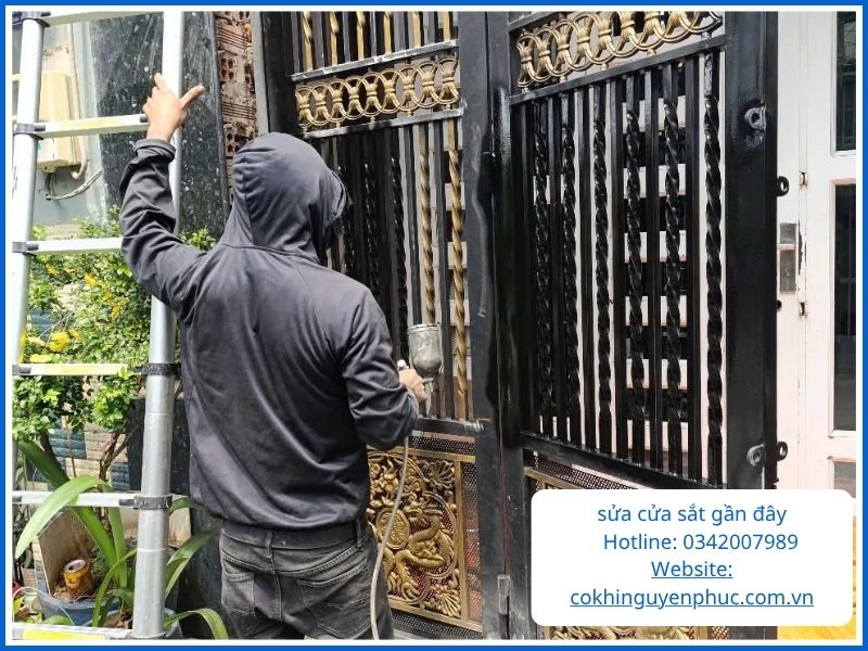 Liên Hệ Ngay Thợ Sửa Cửa Sắt Củ Chi 24/7