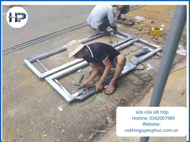 giá sửa cửa sắt Bình Tân mới nhất 2024