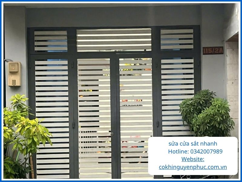 Liên hệ ngay thợ sửa cửa sắt Nhà Bè