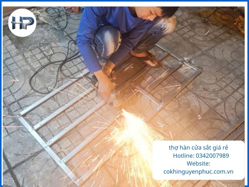 Tại sao nên chọn dịch vụ sửa cửa sắt quận Bình Tân của chúng tôi?
