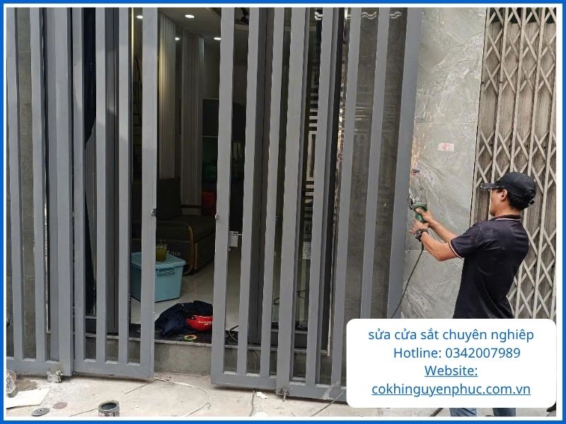 Gọi Ngay Sửa Cửa Sắt Phú Nhuận của Cơ Khí Nguyễn Phúc