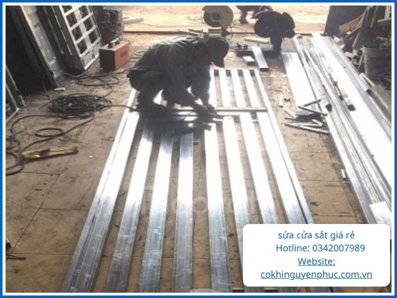 giá sửa cửa sắt Quận 2 mới nhất 2026