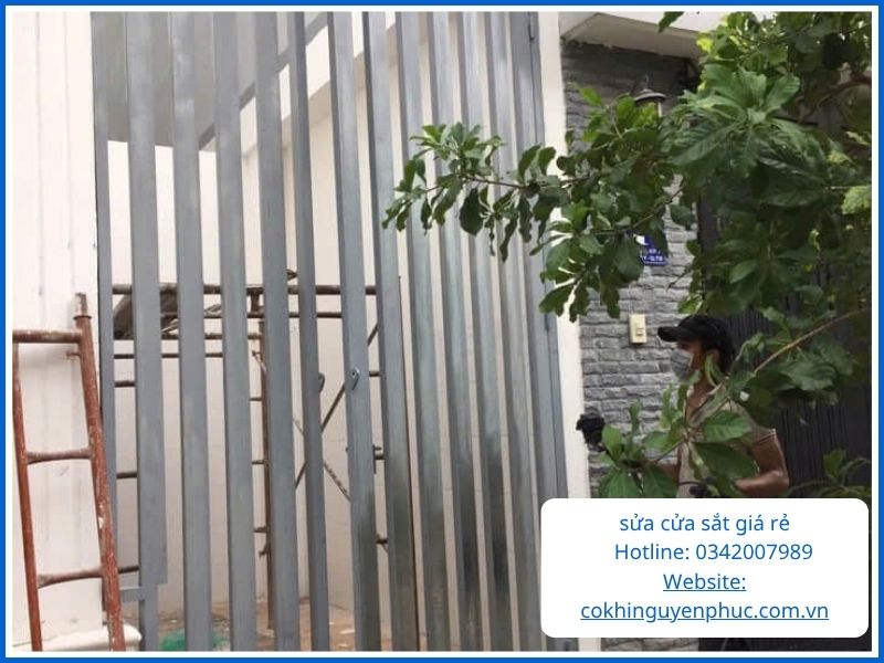 giá tham khảo dịch vụ sửa cửa sắt Phú Nhuận