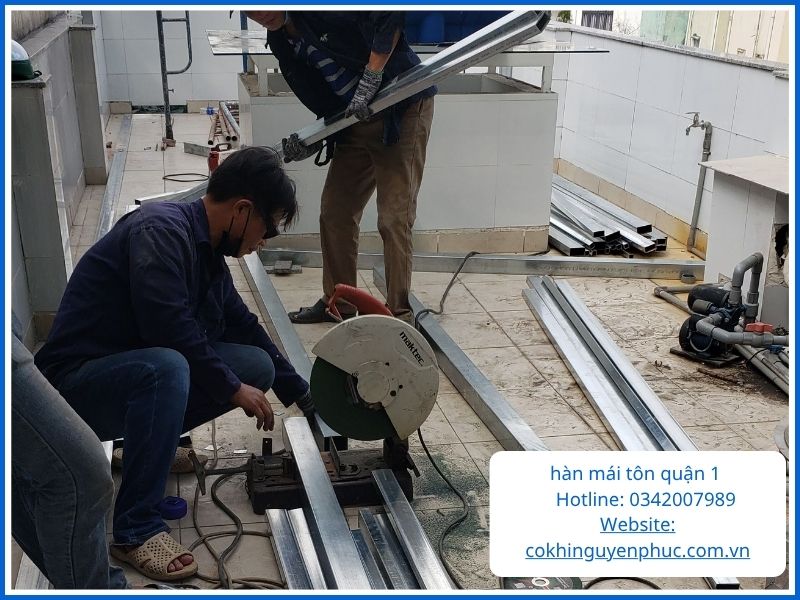 Dịch Vụ Hàn Mái Tôn, Lan Can Và Cầu Thang Sắt Chuyên Nghiệp