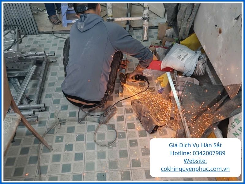 Bảng Giá Dịch Vụ Hàn Sắt, Cắt Hàn Sắt Tận Nơi