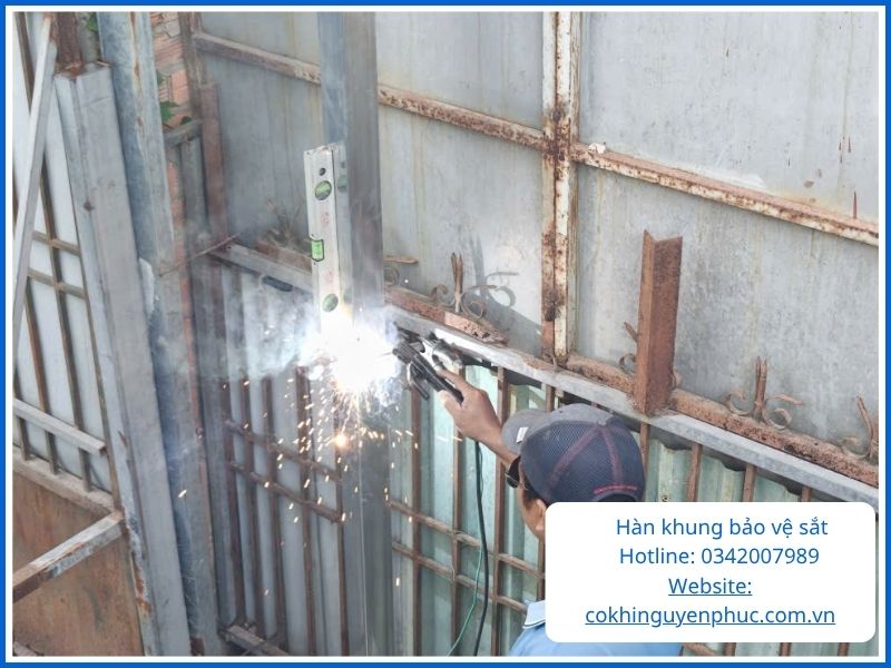 Thi công hạng mục sắt thép dân dụng bảo vệ ngôi nhà