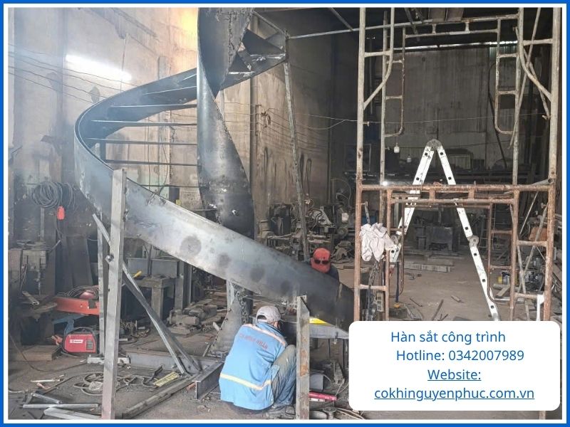 Hàn sắt công trình nhà xưởng và kết cấu thép chuyên sâu